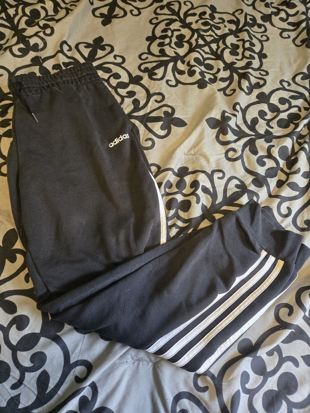 Adidas Sweatpants XL